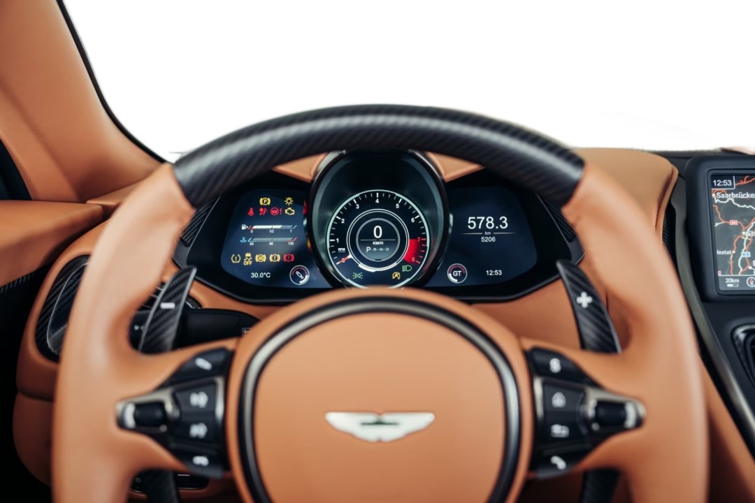 Aston Martin DBS Volante Superleggera - foto 9