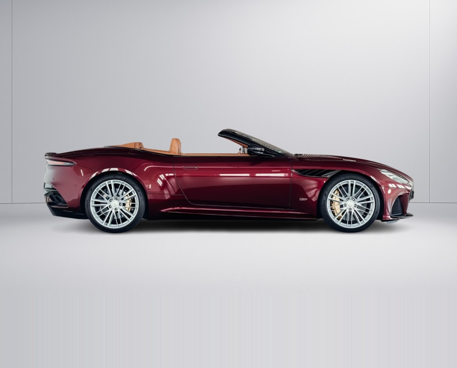 Aston Martin DBS Volante Superleggera (2)