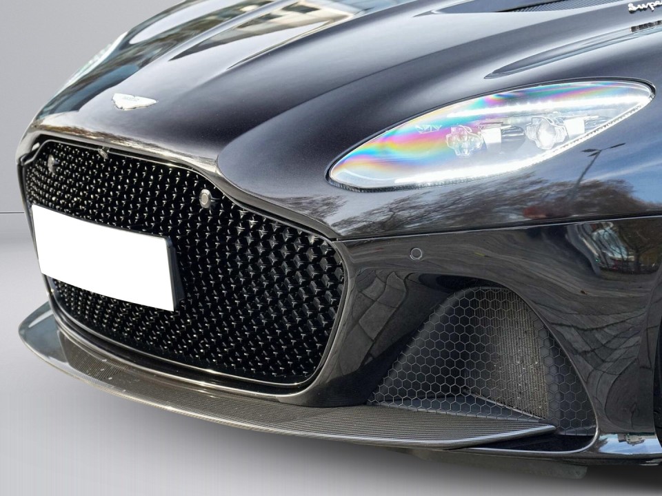 Aston Martin DBS - foto 19