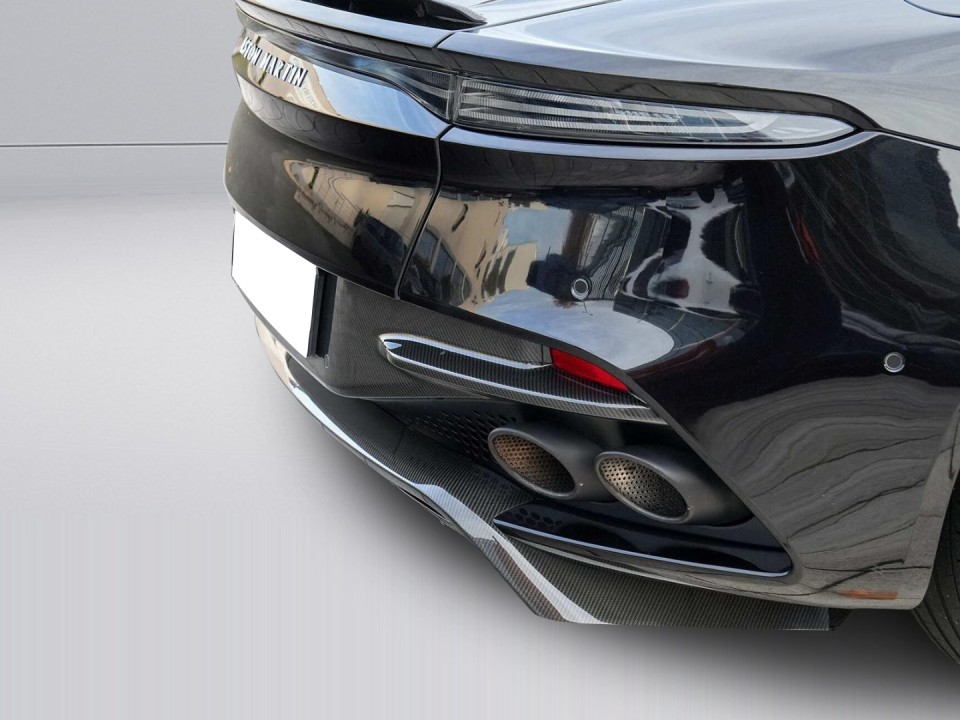 Aston Martin DBS - foto 25