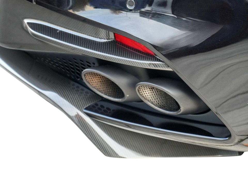 Aston Martin DBS - foto 27