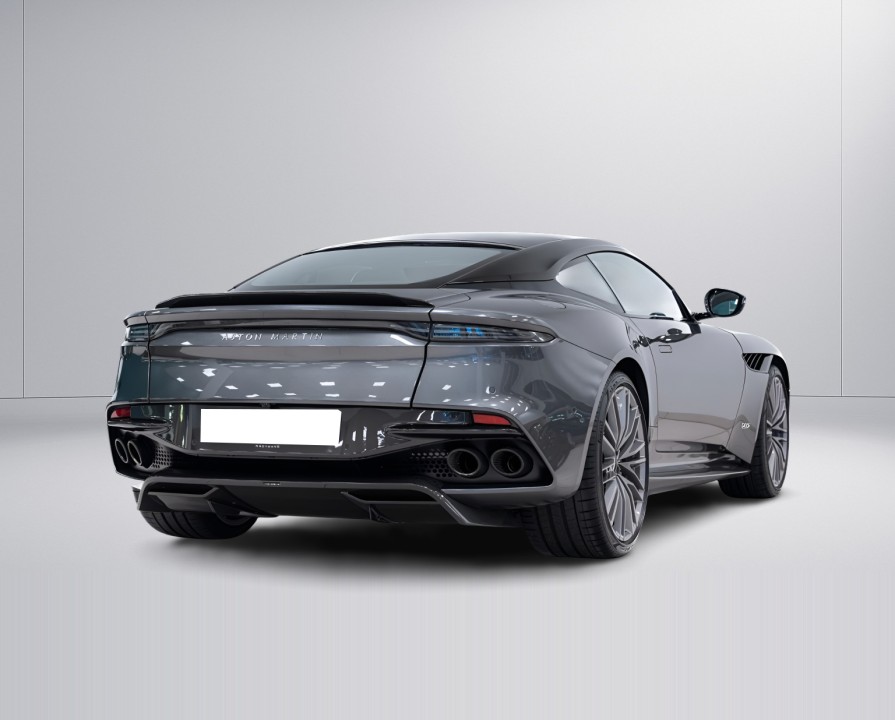 Aston Martin DBS Superleggera (2)