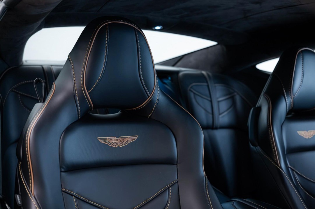 Aston Martin DBS Superleggera - foto 9