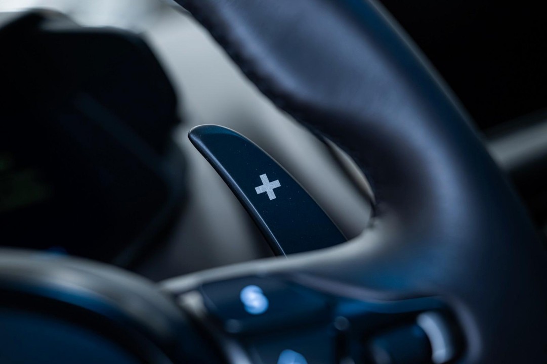 Aston Martin DBS Superleggera - foto 11