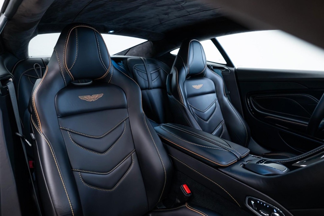 Aston Martin DBS Superleggera - foto 8