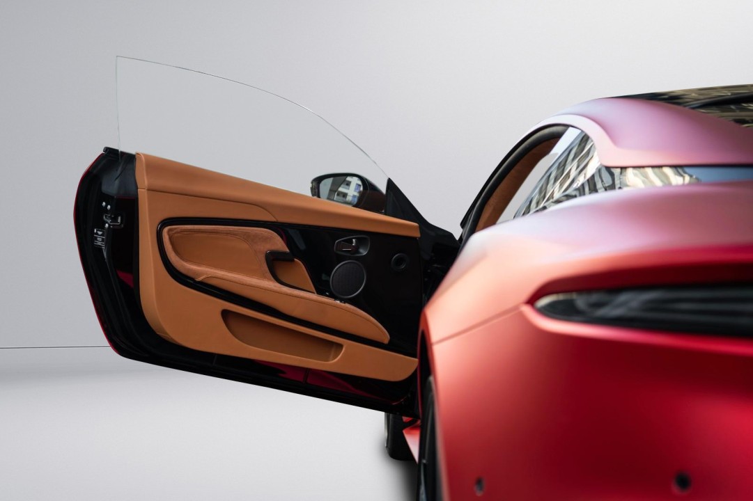 Aston Martin DBS - foto 29