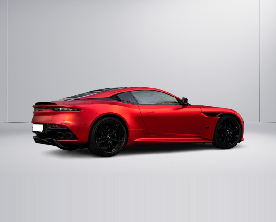 Aston Martin DBS (5)