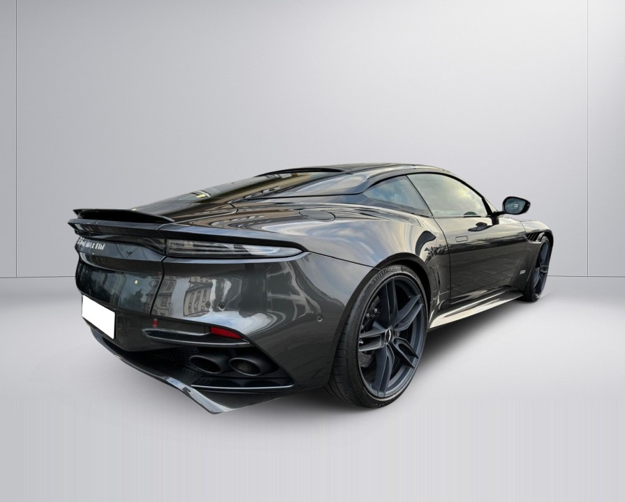 Aston Martin DBS (3)