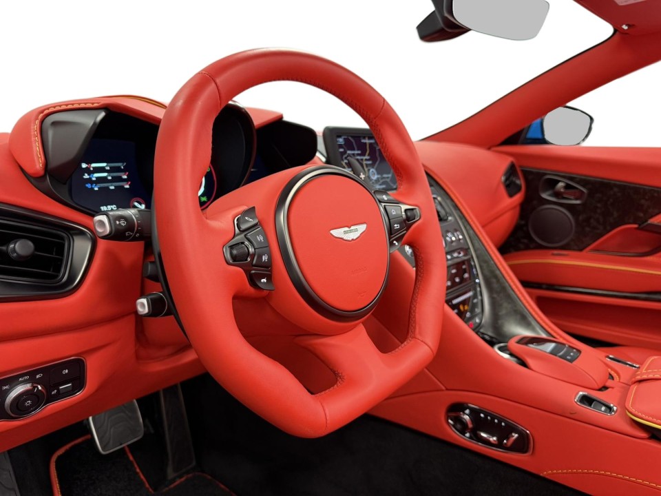 Aston Martin DBS Volante - foto 29