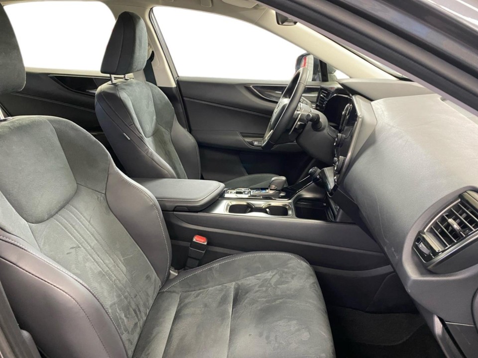 Lexus Seria RX 450h+ Luxury (4)