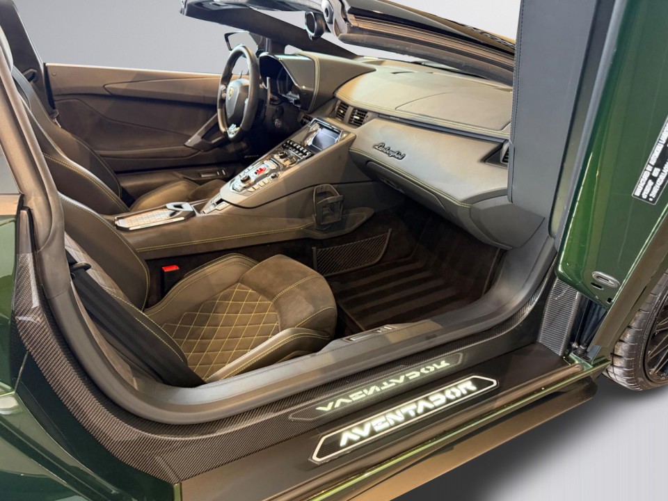 Lamborghini Aventador - foto 15