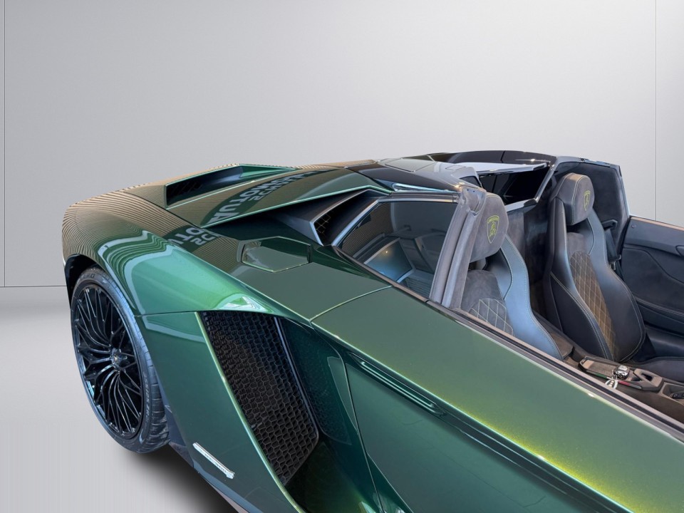 Lamborghini Aventador - foto 7