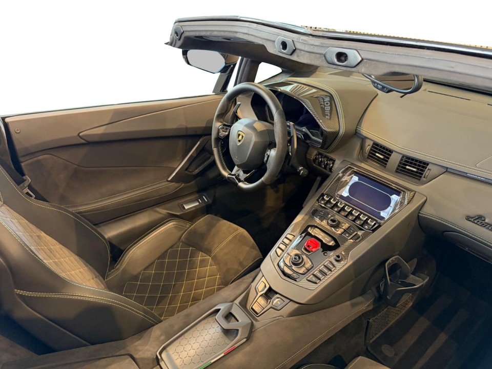 Lamborghini Aventador - foto 16