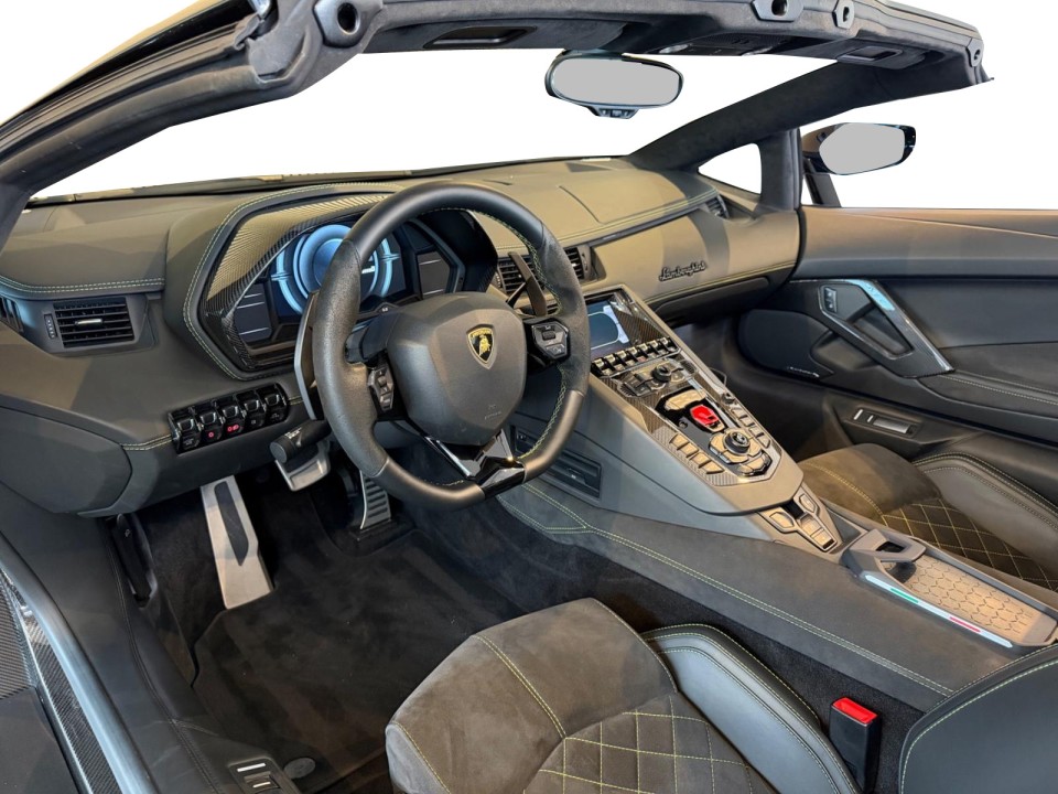 Lamborghini Aventador - foto 11