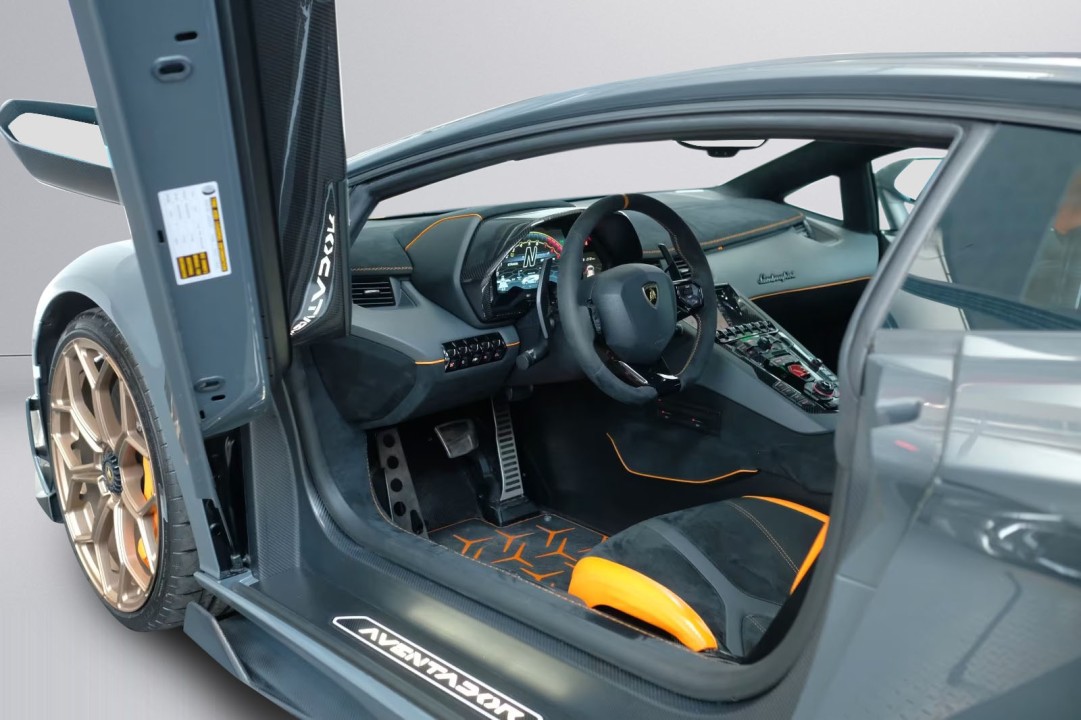 Lamborghini Aventador - foto 15