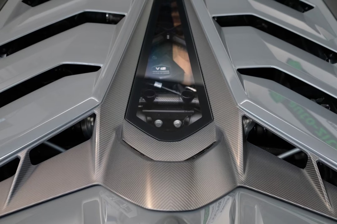 Lamborghini Aventador - foto 22