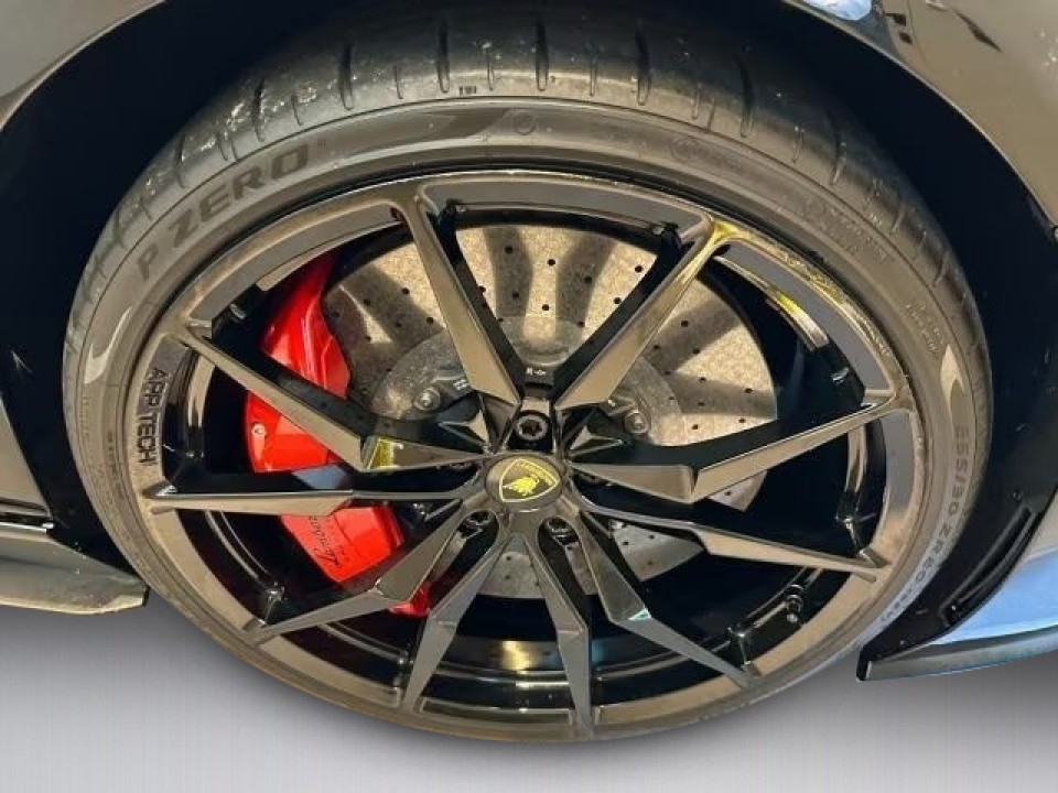 Lamborghini Aventador - foto 13