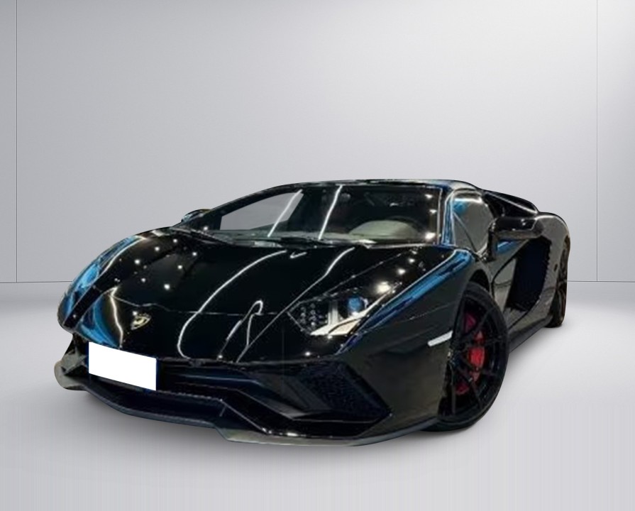 Lamborghini Aventador (2)