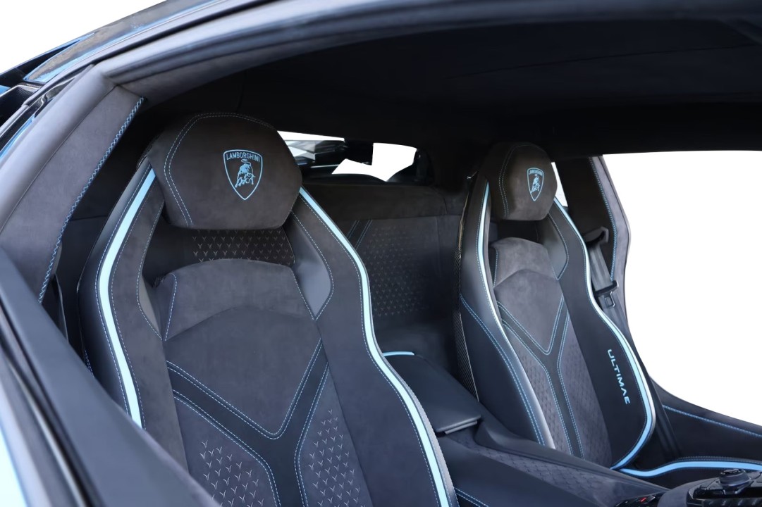 Lamborghini Aventador - foto 16