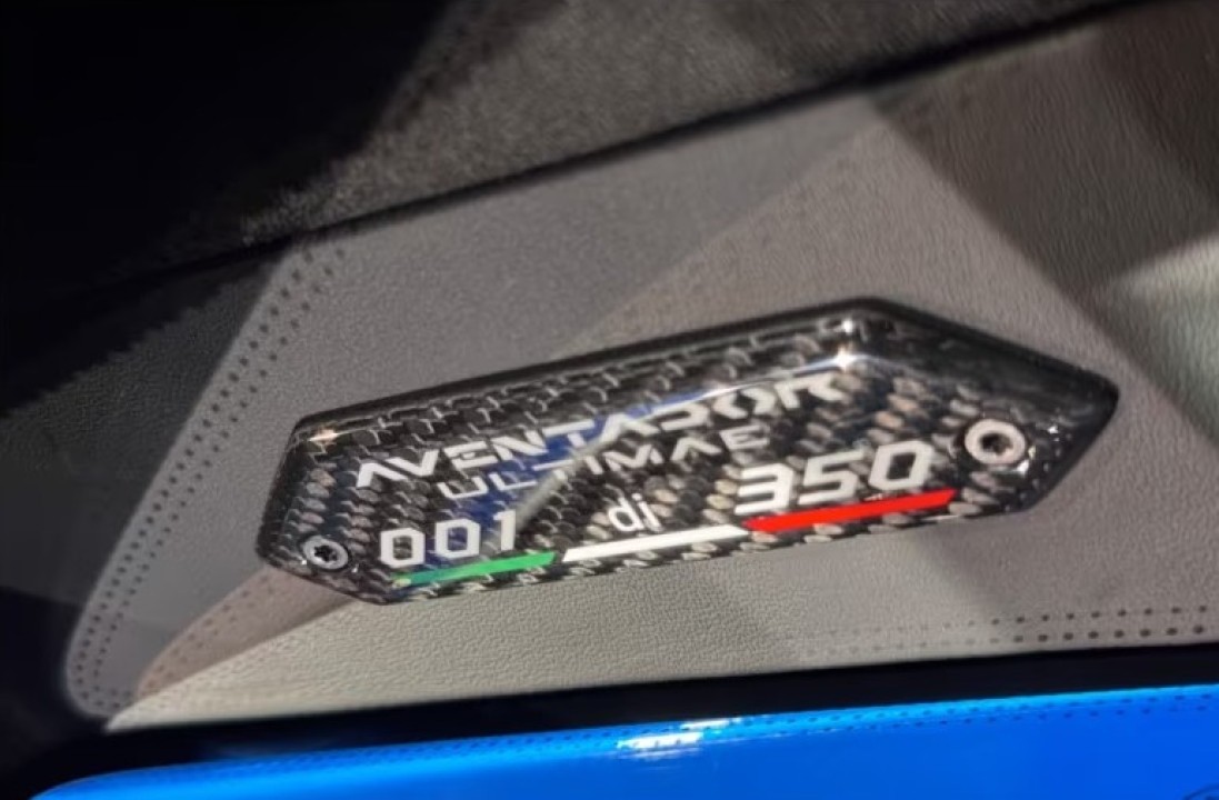 Lamborghini Aventador - foto 18