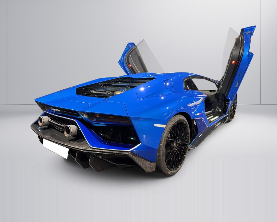 Lamborghini Aventador - foto 10