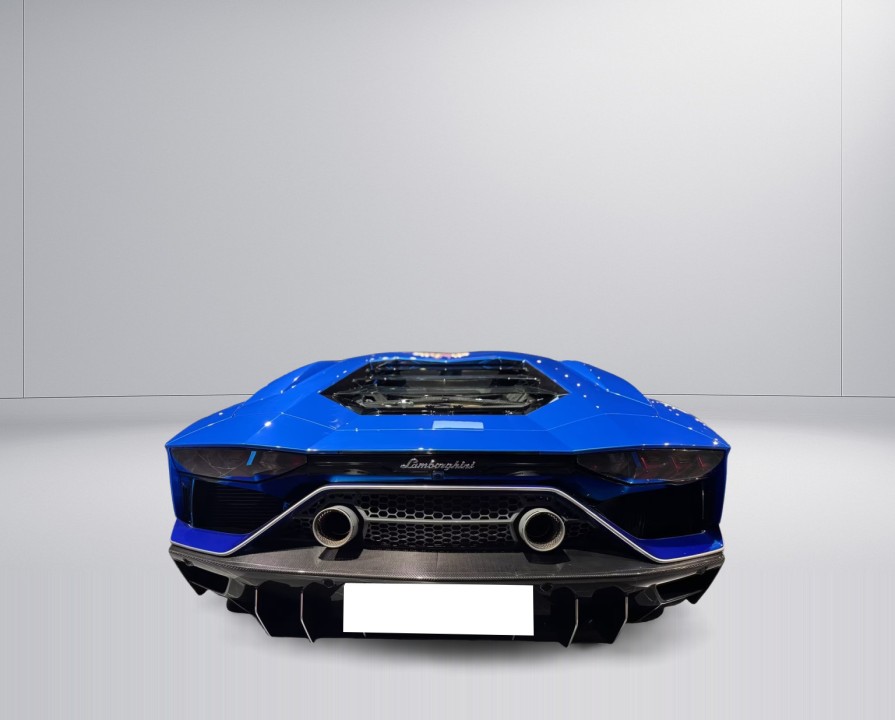 Lamborghini Aventador (4)