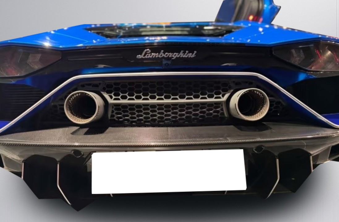 Lamborghini Aventador - foto 34