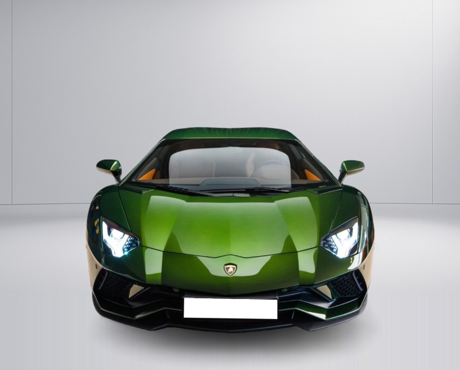 Lamborghini Aventador (2)