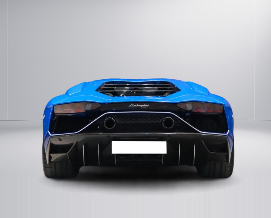 Lamborghini Aventador (4)