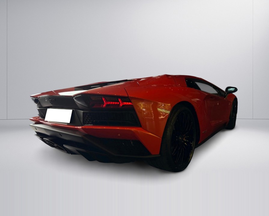 Lamborghini Aventador (3)