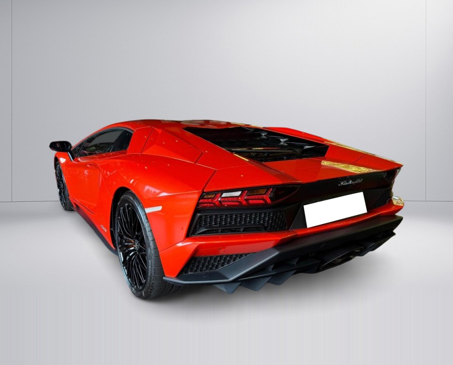 Lamborghini Aventador (5)
