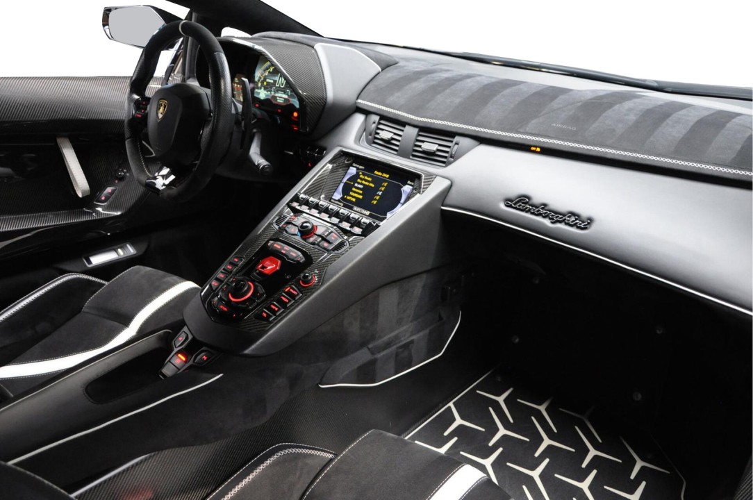 Lamborghini Aventador - foto 12