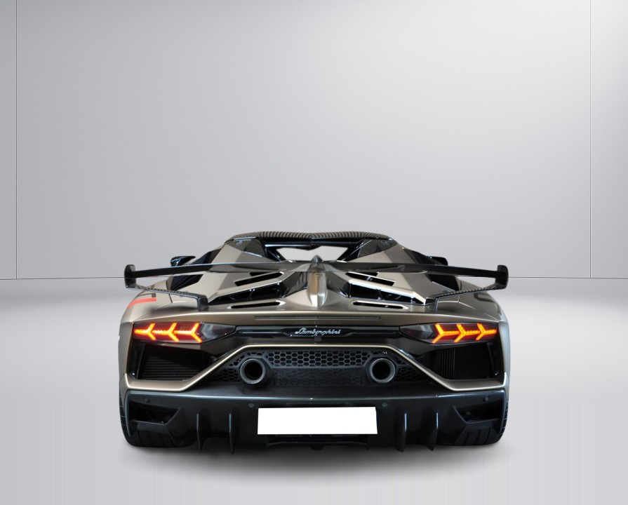 Lamborghini Aventador (4)