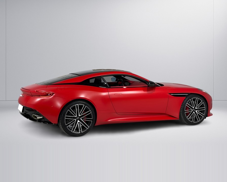 Aston Martin DB12 (4)