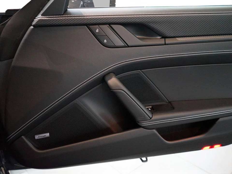 Porsche 911 GT3 Touring - foto 24