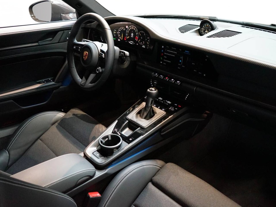 Porsche 911 GT3 Touring - foto 10