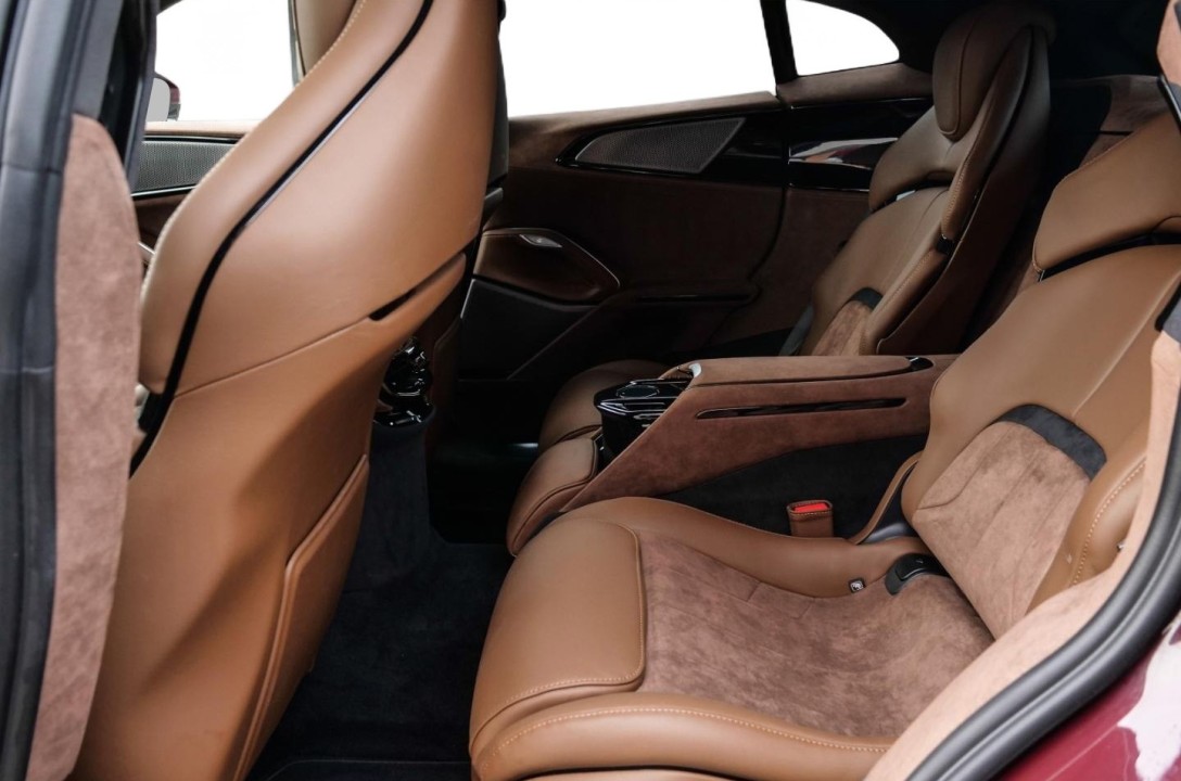 Ferrari Purosangue - foto 10