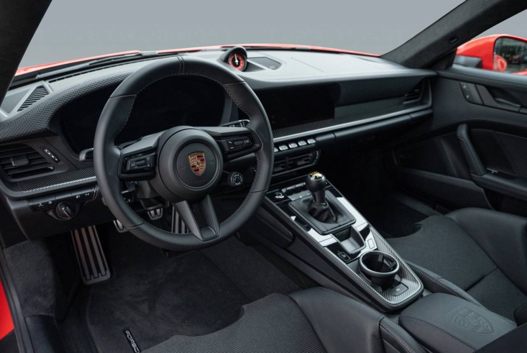 Porsche 911 GT3 Touring - foto 7