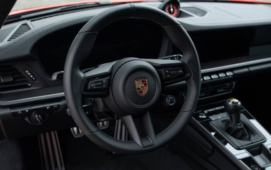 Porsche 911 GT3 Touring - foto 8