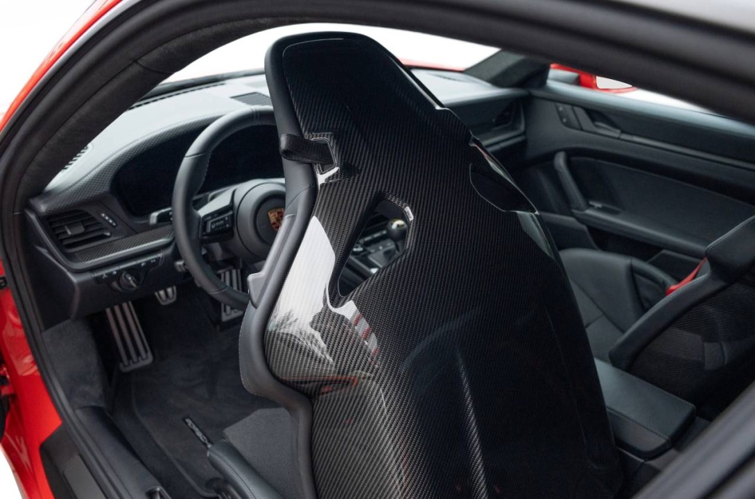 Porsche 911 GT3 Touring - foto 10