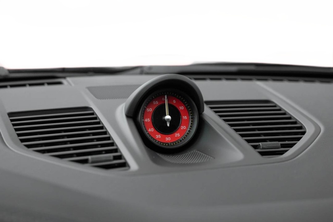 Porsche 911 GT3 Touring - foto 24