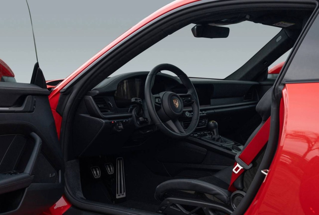 Porsche 911 GT3 Touring - foto 9