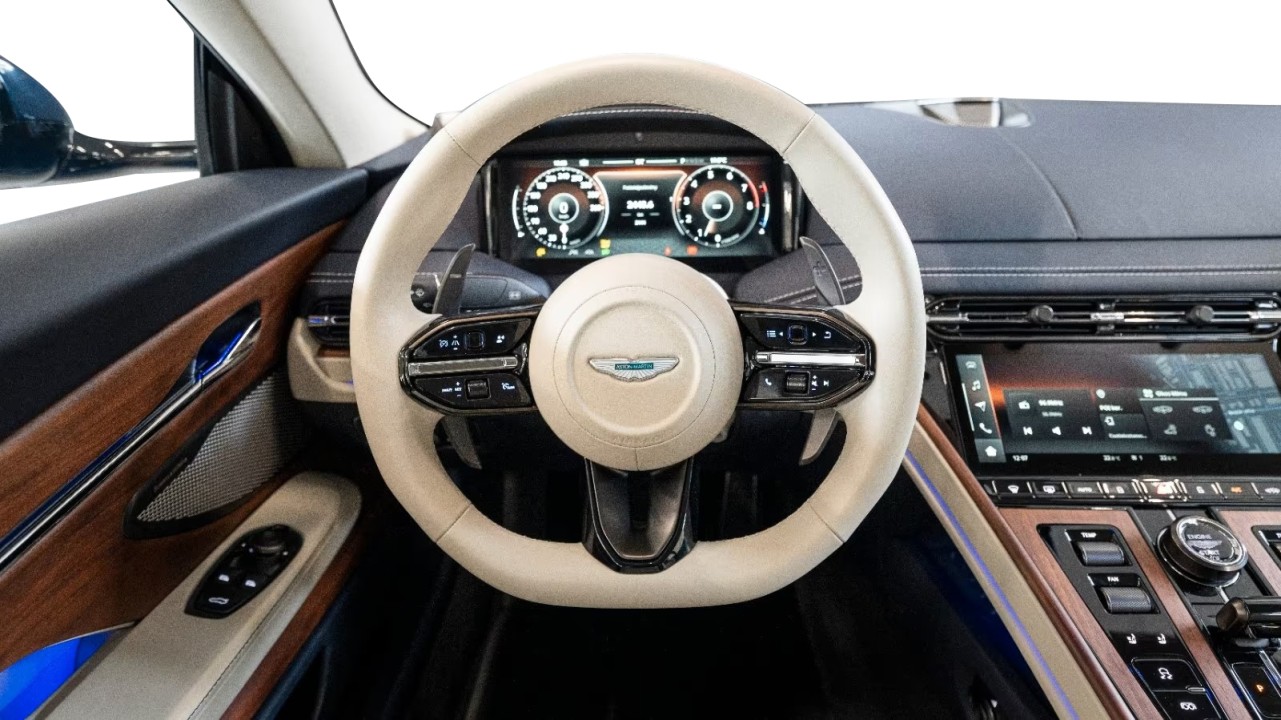 Aston Martin DB12 - foto 7