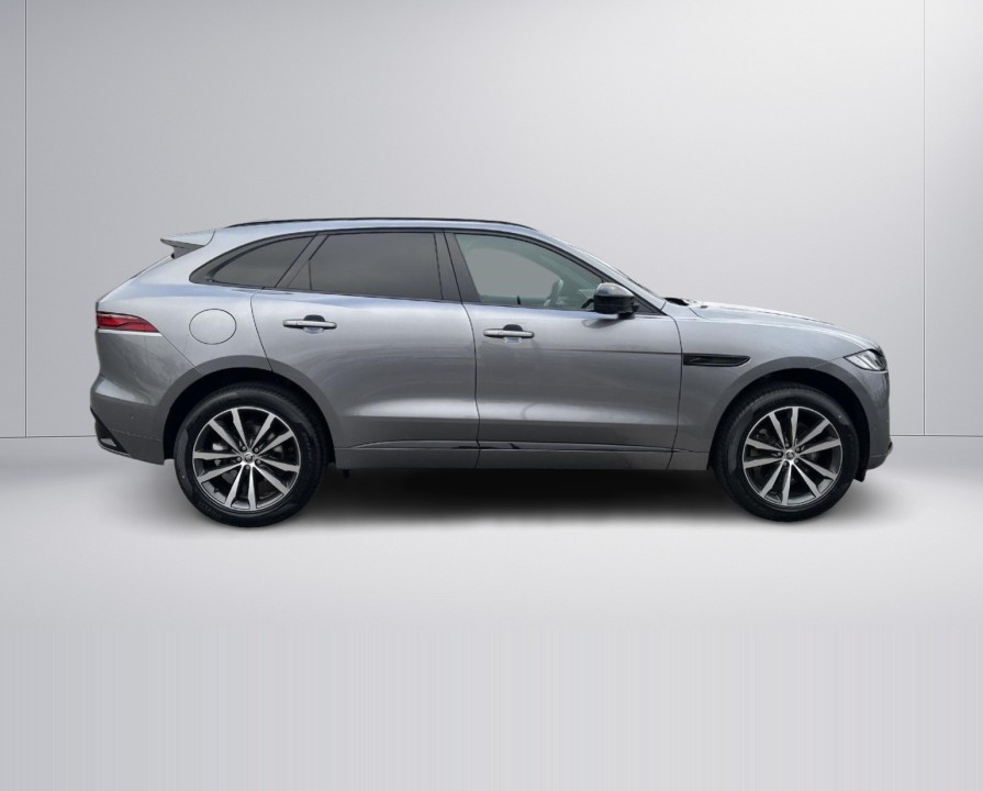 Jaguar F-Pace D300 R-Dynamic SE (3)