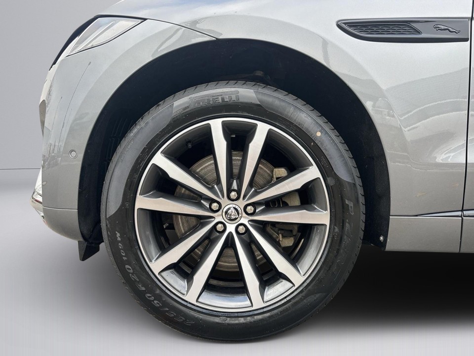 Jaguar F-Pace D300 R-Dynamic SE - foto 9