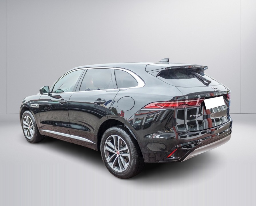 Jaguar F-Pace P400e (5)