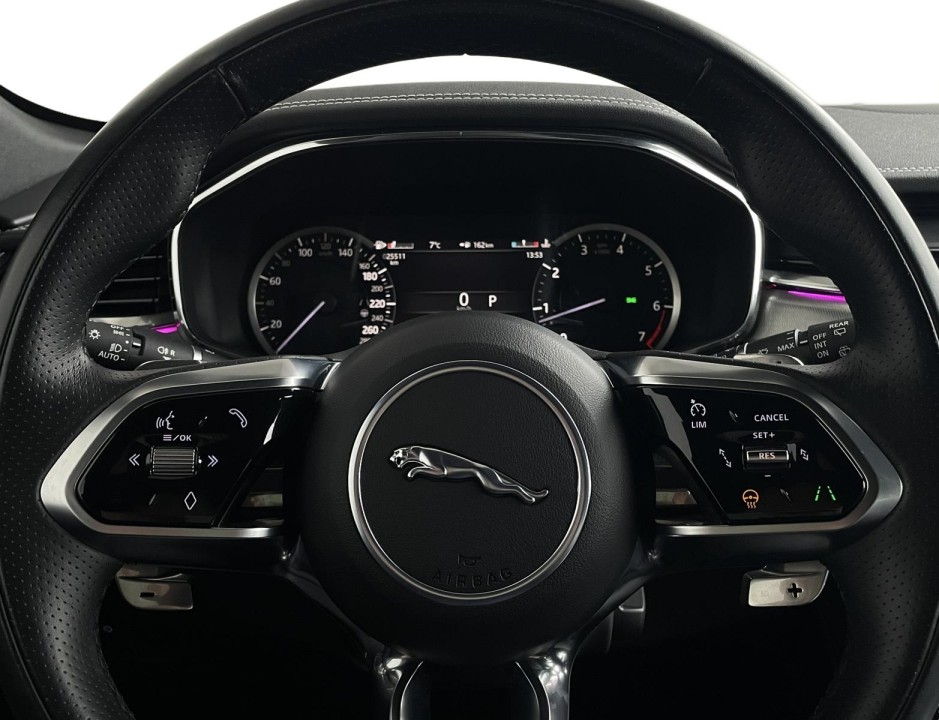 Jaguar F-Pace P250 R-Dynamic - foto 10