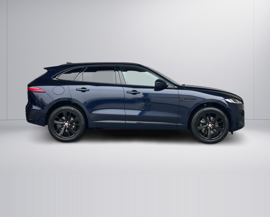Jaguar F-Pace P250 R-Dynamic (3)