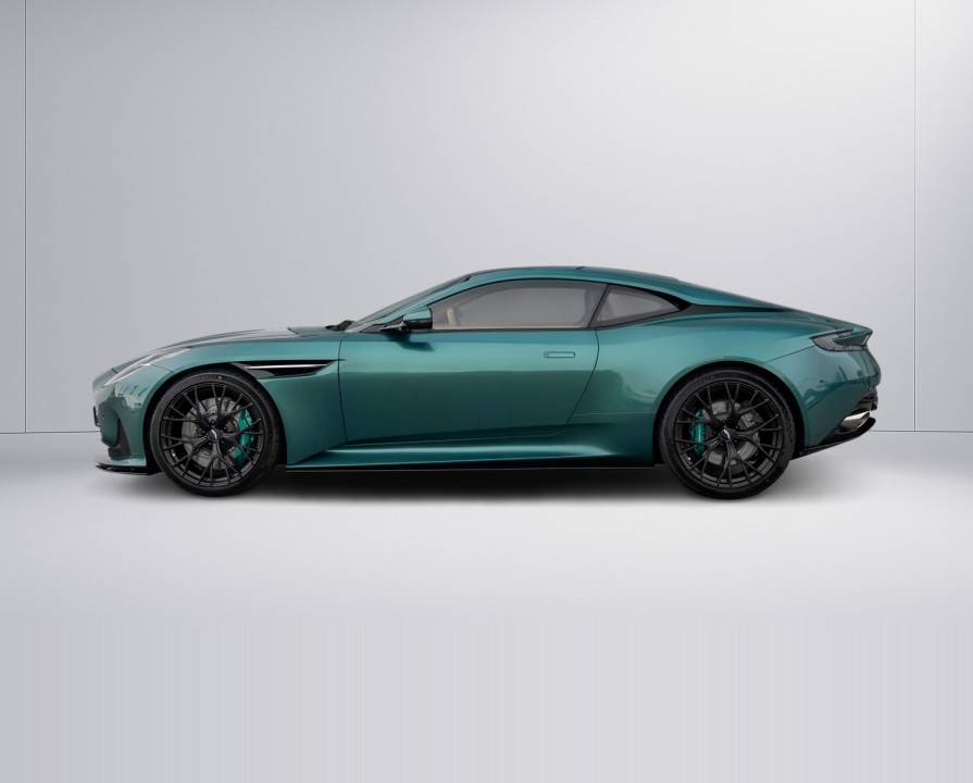 Aston Martin DB12 - foto 6