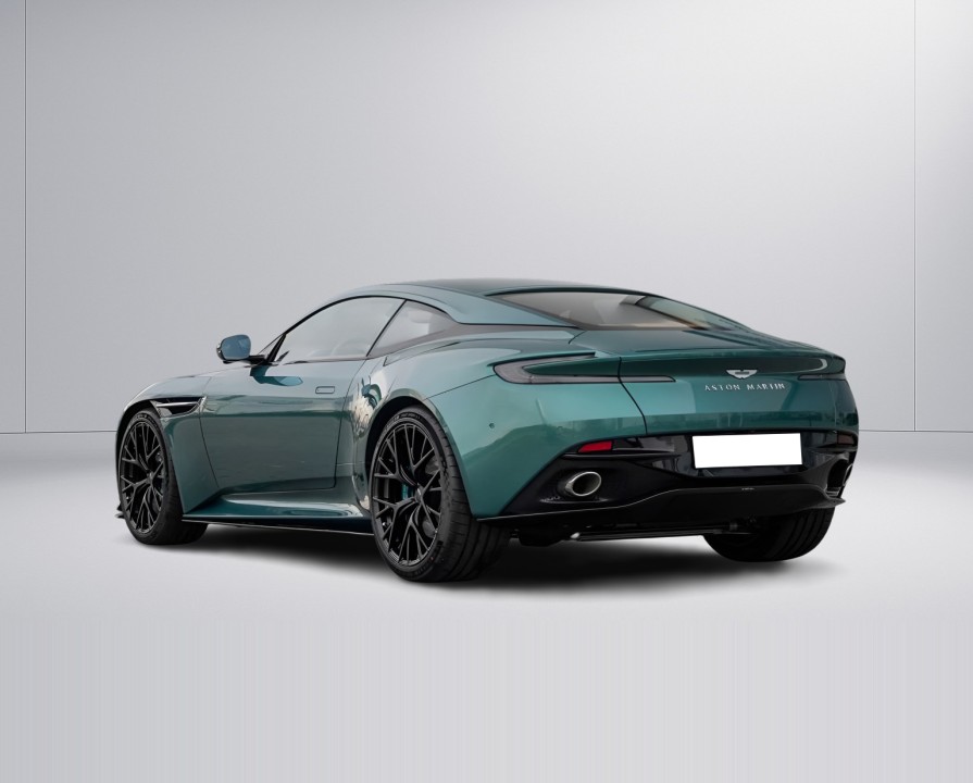 Aston Martin DB12 (5)